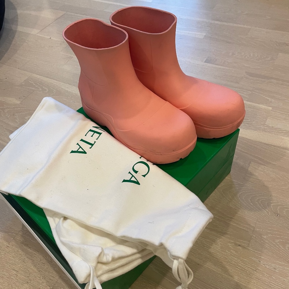 Bottega Veneta Puddle Boots